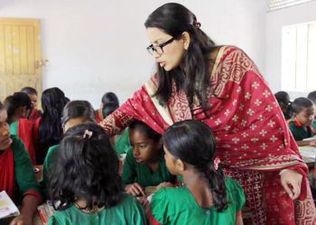 দীর্ঘ ছুটির পর খুলেছে প্রাথমিক বিদ্যালয়