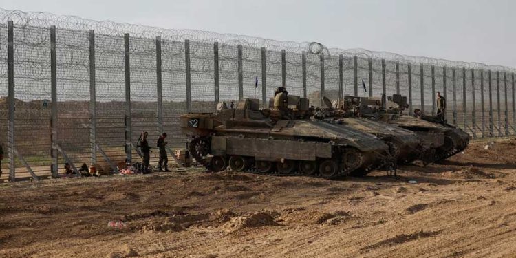 গাজাজুড়ে হামলা আরও বাড়ানোর ঘোষণা ইসরায়েলের