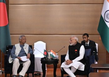 ইউনূস ও মোদীর প্রথম বৈঠক