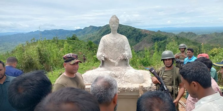 আলীকদমে মারাইংতং বুদ্ধমূর্তি ভাংচুর, এলাকায় ক্ষোভ