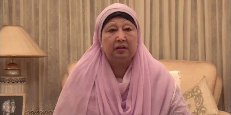 খুব শিগগিরই গণতন্ত্র পুনঃপ্রতিষ্ঠিত দেখতে পাব, এই হোক অঙ্গীকার