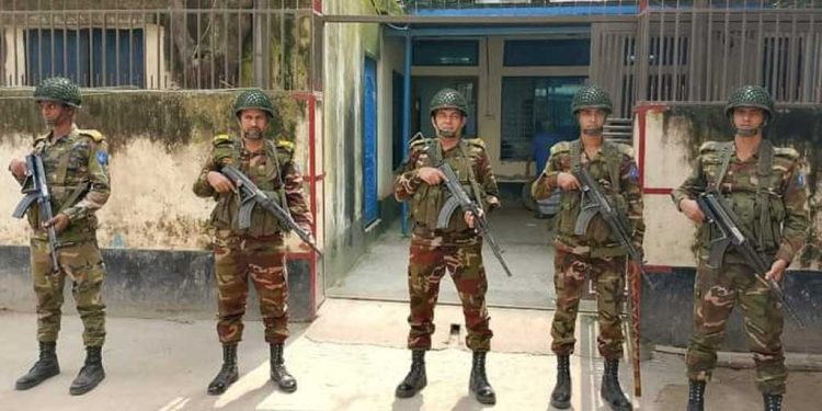 সশস্ত্র বাহিনীর নির্বাহী ম্যাজিস্ট্রেটের ক্ষমতা ৬০ দিন বাড়ল