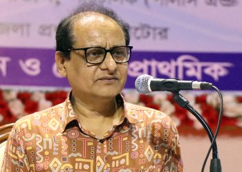 শিক্ষকরা সক্রিয়ভাবে কোনো রাজনৈতিক দলে যোগ দিতে পারেন না