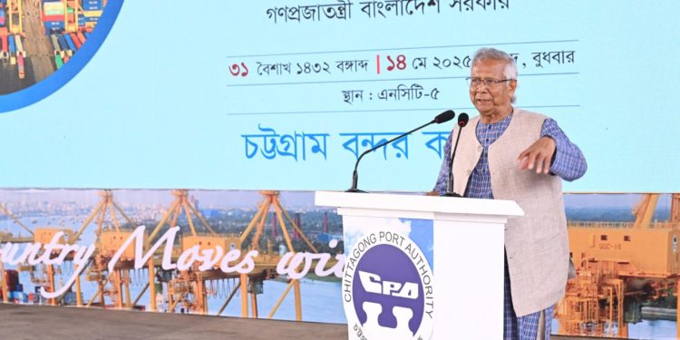 দেশের অর্থনীতি পাল্টাতে চট্টগ্রাম বন্দরই আমাদের ভরসা : প্রধান উপদেষ্টা