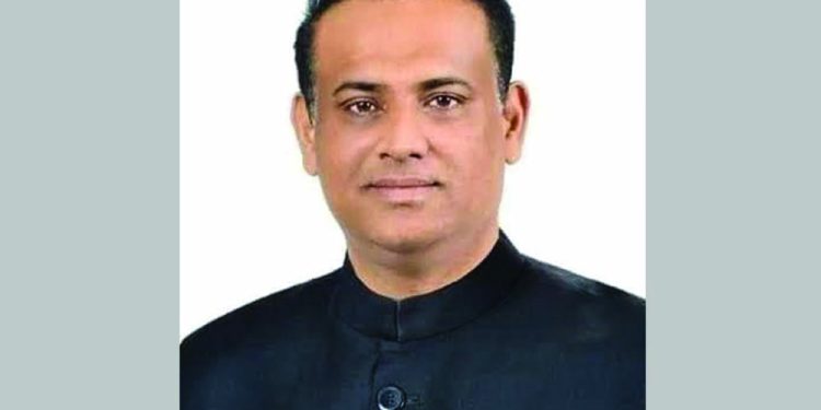 সাবেক ভূমিমন্ত্রী সাইফুজ্জামানের যুক্তরাজ্যের সম্পত্তি জব্দ