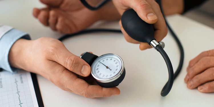 রক্তচাপ নিয়ন্ত্রণে যে ৫ খাবার উপকারী