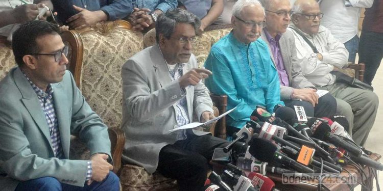 সর্বোচ্চ ১০ বছর প্রধানমন্ত্রিত্বের পক্ষে ২৭ দল, বিপক্ষে ৩