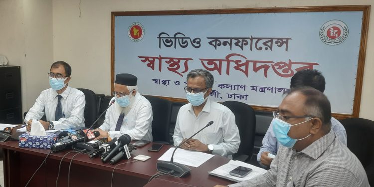 আবারও বাড়ছে করোনা, সংক্রমণ প্রতিরোধে স্বাস্থ্য অধিদপ্তরের ৭ নির্দেশনা
