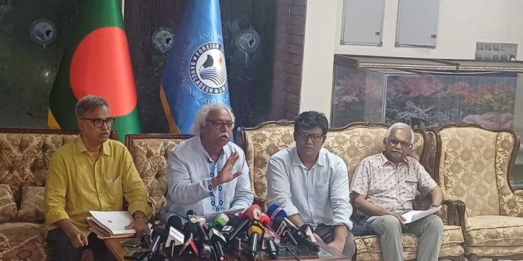 স্পষ্ট বলেছি, দ্বিকক্ষ পার্লামেন্টের দরকার নাই: প্রিন্স