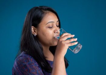 সকালে খালিপেটে কতটুকু পানি খাবেন?