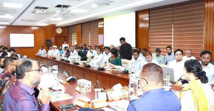 বান্দরবানে জেলা আইন-শৃঙ্খলা কমিটির সভা অনুষ্ঠিত”