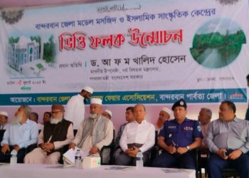 মডেল মসজিদগুলো মূল্যবোধ প্রতিষ্ঠায় ইতিবাচক ভুমিকা রাখবে,- ধর্ম উপদেষ্টা
