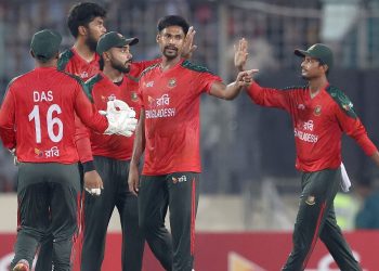 বাংলাদেশের কাছে পাত্তাই পেল না পাকিস্তান