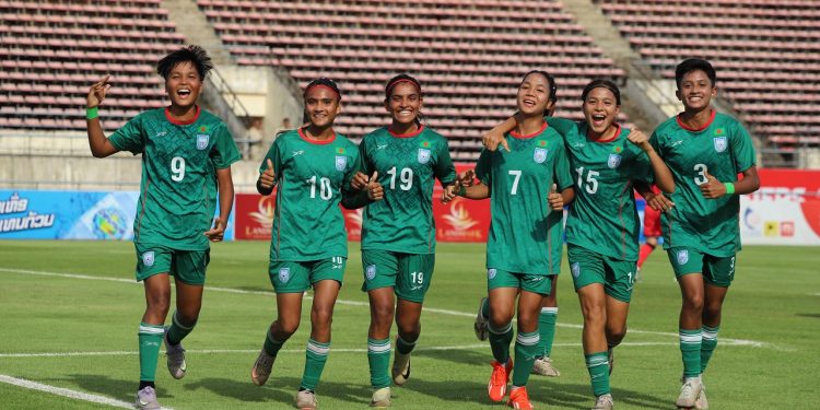 ইতিহাস গড়ে অনূর্ধ্ব-২০ নারী এশিয়ান কাপে বাংলাদেশ