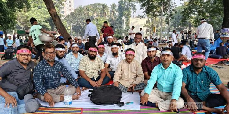 একাদশ গ্রেডে বেতনের আশ্বাসে শিক্ষক আন্দোলনের সমাপ্তি