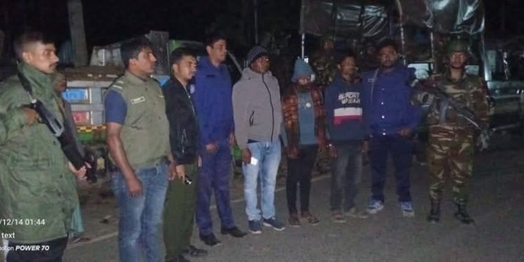 আলীকদমে পাহাড় কাটার দায়ে স্কেবেটর জব্দ ও ৬ লাখ টাকা জরিমানা
