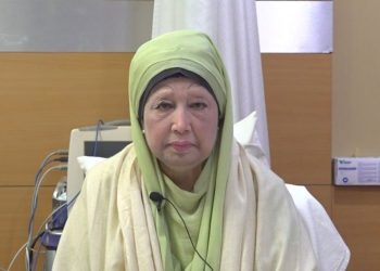 খালেদা জিয়ার অবস্থা স্থিতিশীল, নিবিড় পর্যবেক্ষণে চিকিৎসা চলছে