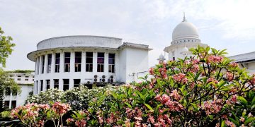 পুরো রমজান মাসে হাইস্কুল বন্ধ রাখতে হাইকোর্টের নির্দেশ