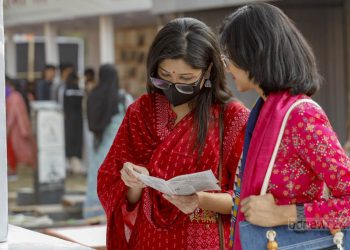 দ্বিতীয় দিনেই জমে উঠছে একুশে বইমেলা