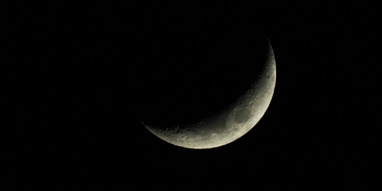 সৌদিতে চাঁদ দেখা গেছে, আজ থেকে রোজা শুরু