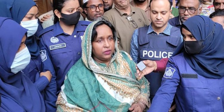 পাঁচ মামলায় জামিনের পর নতুন মামলায় গ্রেপ্তার আইভী