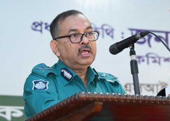নিজেই সরে গেলেন ডিএমপি কমিশনার সাজ্জাত আলী
