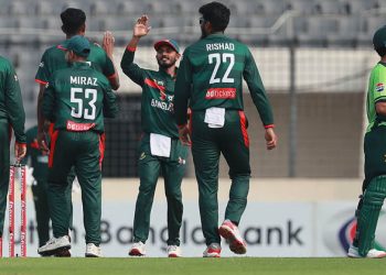 রোমাঞ্চকর লড়াইয়ে পাকিস্তানকে হারিয়ে সিরিজ জিতল বাংলাদেশ