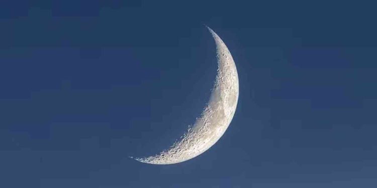 চাঁদ দেখা যায়নি, সৌদিতে ঈদ শুক্রবার