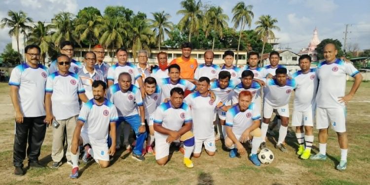 রামু সোনালী অতীত ফুটবল লীগের তৃতীয় ম্যাচে বিজয়ী প্রয়াত সত্যব্রত বড়ুয়া স্মৃতি ফুটবল দল