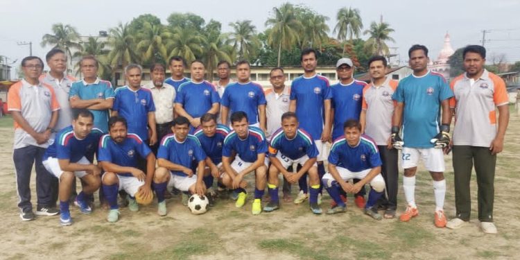 রামু সোনালী অতীত ফুটবল লীগের চতুর্থ ম্যাচে বিজয়ী প্রয়াত মনোহরী বড়ুয়া স্মৃতি ফুটবল দল