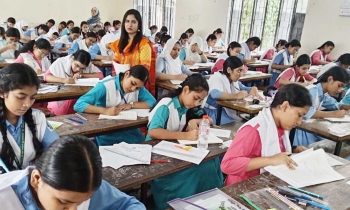 বছরের শুরুতে এসএসসি, মাঝামাঝিতে এইচএসসি নেওয়ার প্রস্তাব