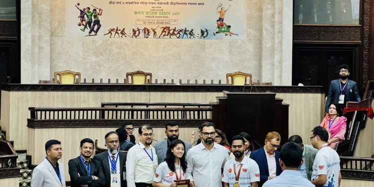 লামার কোয়ান্টাম কসমো স্কুল ও কলেজের ৭ ক্রীড়াবিদ পেলেন রাষ্ট্রীয় স্বীকৃতি