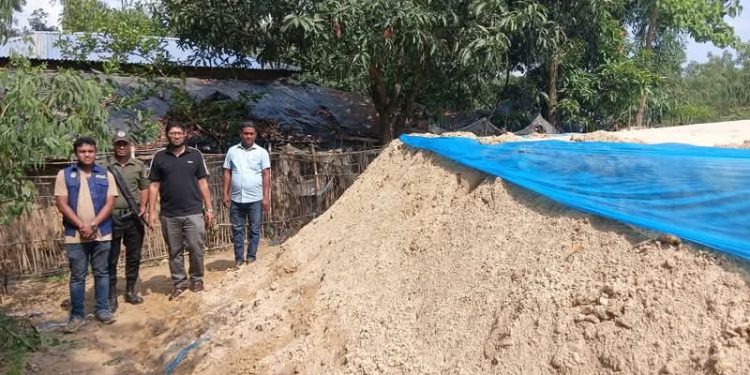 লামায় অবৈধভাবে বালু উত্তোলনে অভিযান, ৫ শ্যালো মেশিন ও বালু জব্দ
