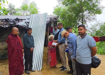 প্রতিবন্ধী ও অসুস্থ আলম শাইরের পাশে বৌদ্ধ সুরক্ষা পরিষদ