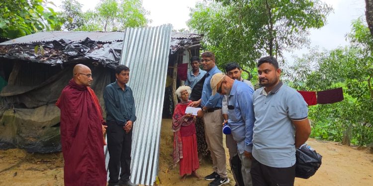 প্রতিবন্ধী ও অসুস্থ আলম শাইরের পাশে বৌদ্ধ সুরক্ষা পরিষদ