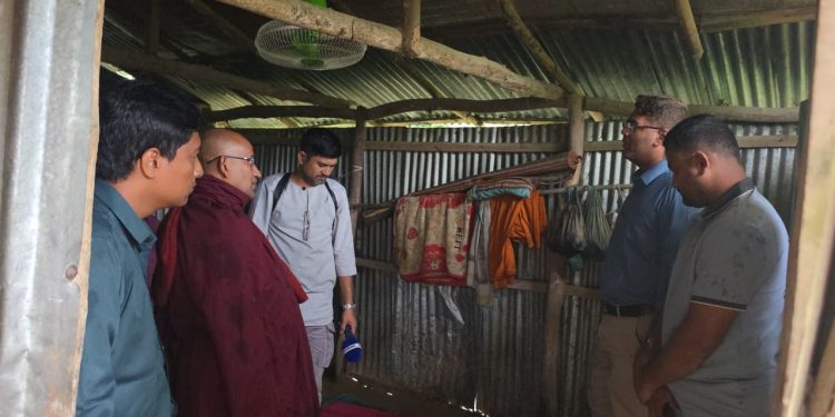 প্রতিবন্ধী ও অসুস্থ আলম শাইরের পাশে বৌদ্ধ সুরক্ষা পরিষদ