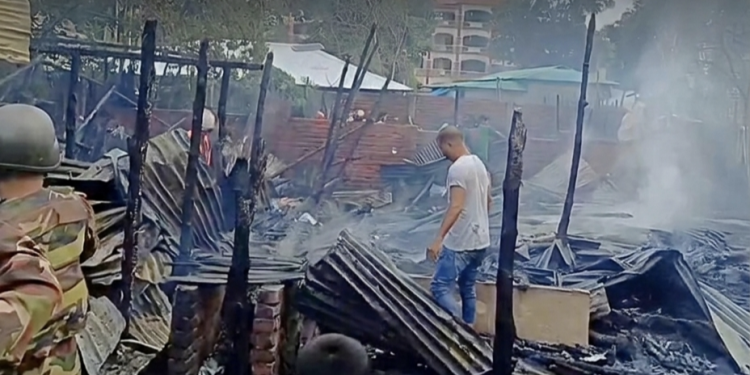 বান্দরবান শহরে অগ্নিকাণ্ডের ঘটনায় ৮ টি বাড়ি ভস্মীভূত