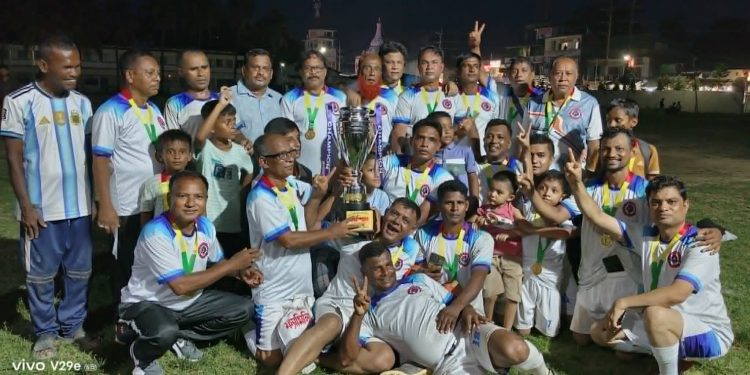 রামু সোনালী অতীত ফুটবল লীগে চ্যাম্পিয়ন সত্যব্রত বড়ুয়া স্মৃতি ফুটবল দল