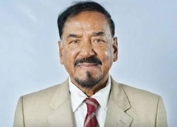 ভারপ্রাপ্ত রাষ্ট্রপতি হলেন হাফিজ উদ্দিন আহমদ