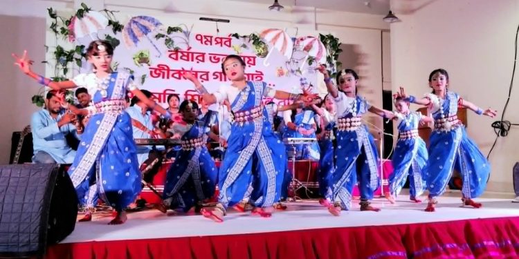 রামুতে কোমলমতি শিশু নিকেতনের সংগীতায়োজন: ‘বর্ষার ভরসায় জীবনের গান গাই’
