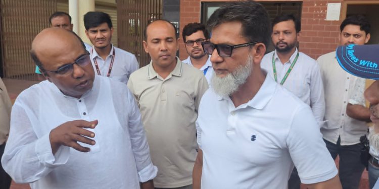 রামুতে রেলপথ প্রতিমন্ত্রী হাবিবুর রশিদ: কক্সবাজার-চট্টগ্রাম সড়কে আরও এক জোড়া নতুন ট্রেন চালু করা হবে