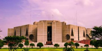 রাষ্ট্রপতি নির্বাচনে দলীয় প্রার্থীকে ভোট না দিলে পদ হারাবেন এমপিরা?