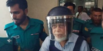 আদালতের অনুমতি ছাড়া দেশত্যাগ করতে পারবেন না বিচারপতি খায়রুল হক