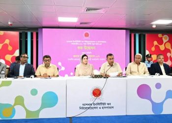 নিরাপত্তাহীনতা থাকলে চিকিৎসকদের বিদেশমুখিতা বন্ধ হবে না : প্রধানমন্ত্রী