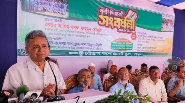 প্রতিটি স্কুলে উন্নত কম্পিউটার ল্যাব নিশ্চিত করতে হবে : অর্থমন্ত্রী